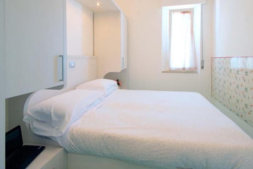 Aparthotel Il Conero Mare Numana Esterno foto
