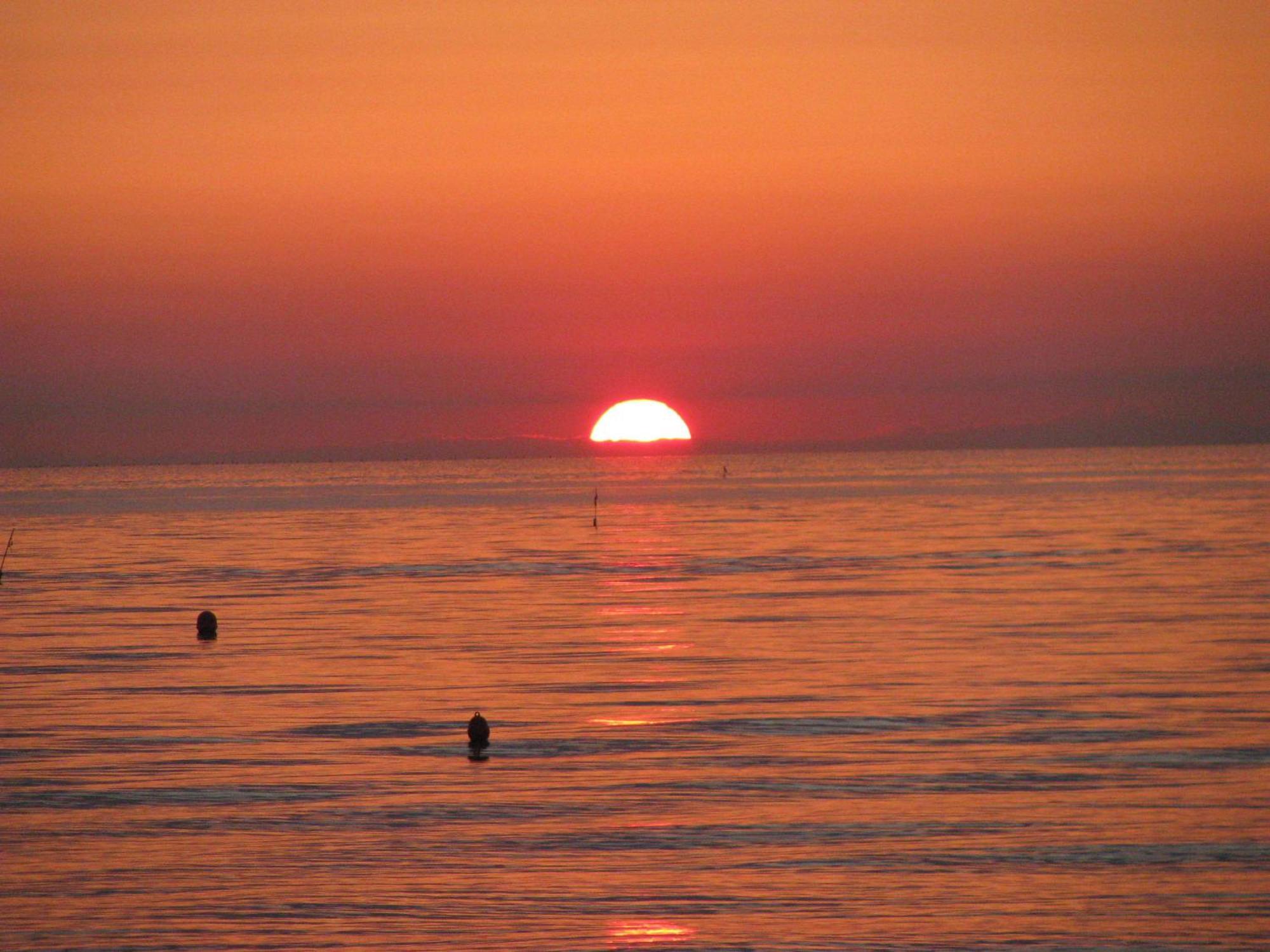 Aparthotel Il Conero Mare Numana Esterno foto