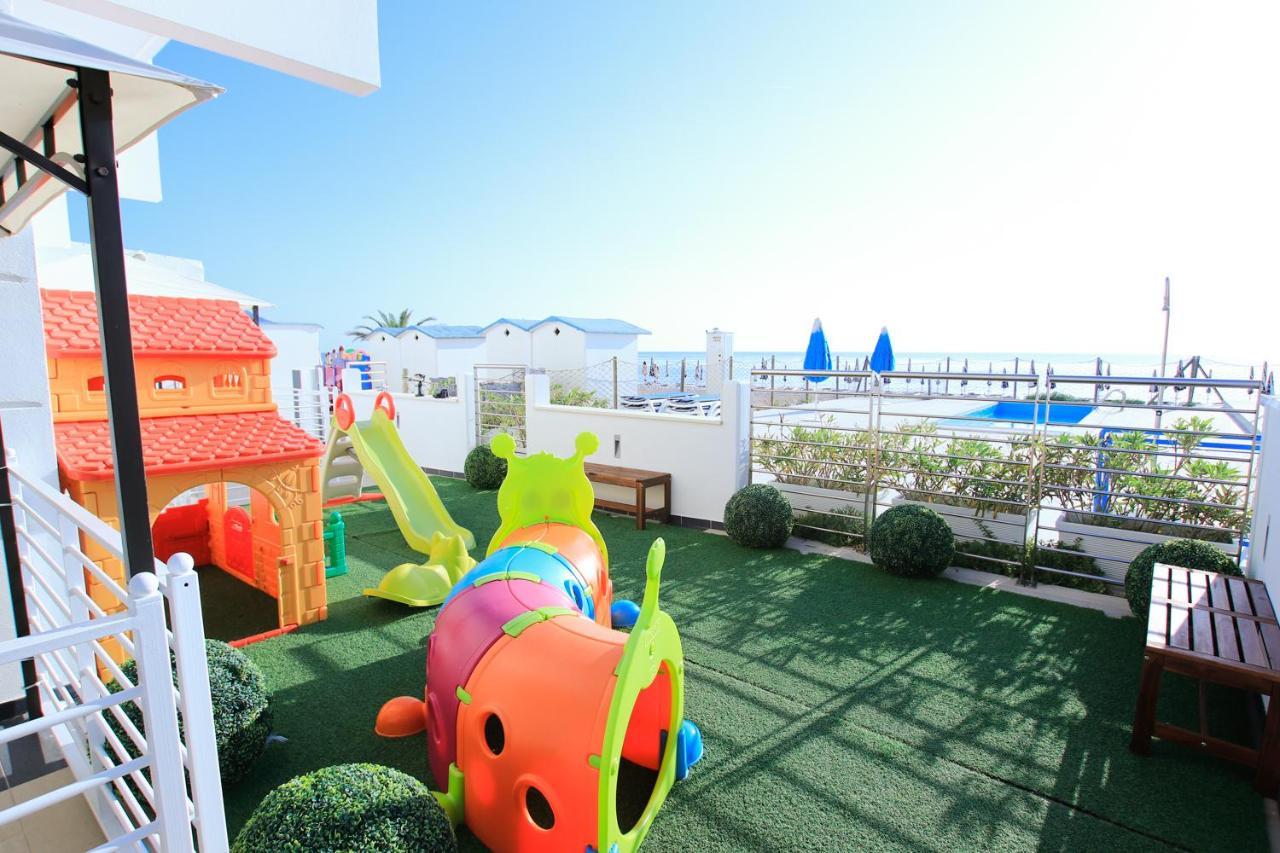 Aparthotel Il Conero Mare Numana Esterno foto
